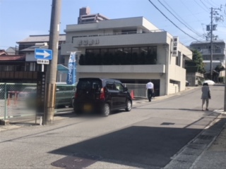 交番横　２